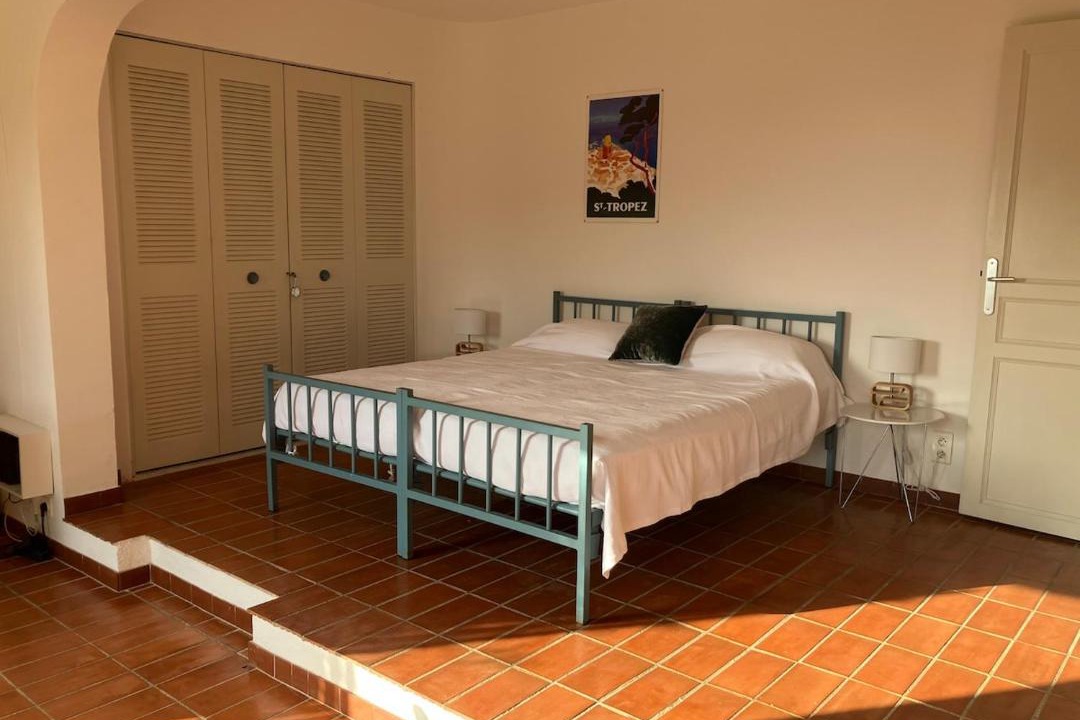 Photo of Bedroom in Antheor