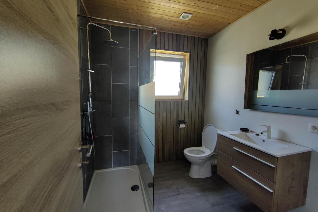 Photo of Bathroom in Froidchapelle
