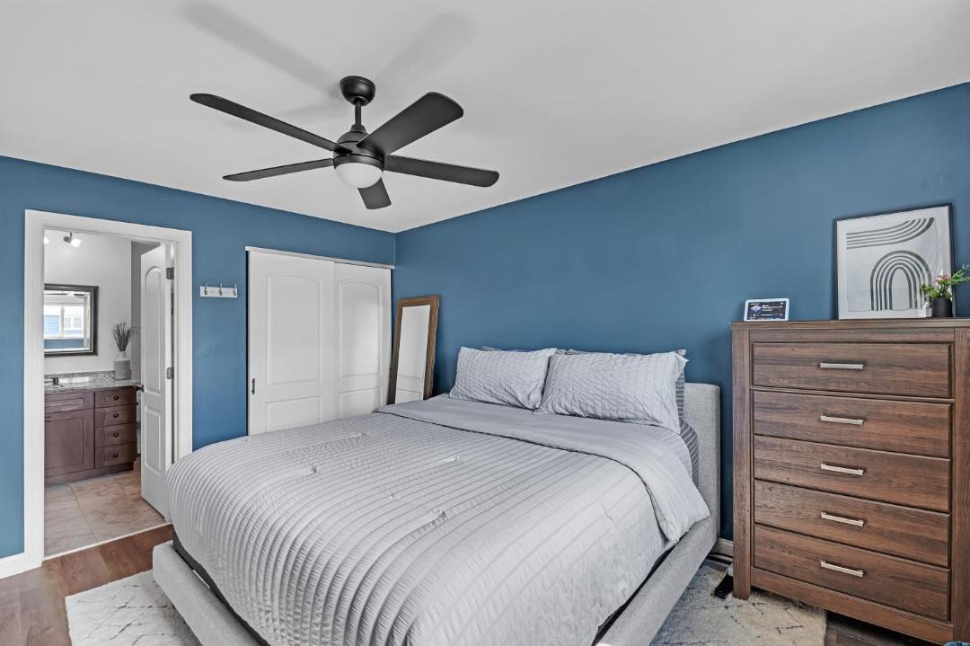 Photo of Bedroom in Orland Hills