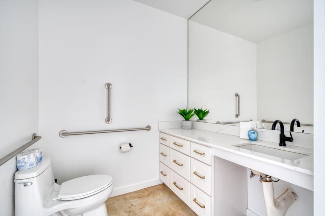 Photo of Bathroom in Humboldt