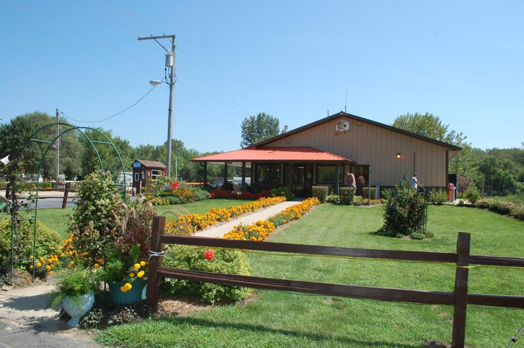 Photo of Buildings in Amboy