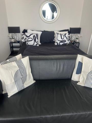 Photo of Bedroom in Hard