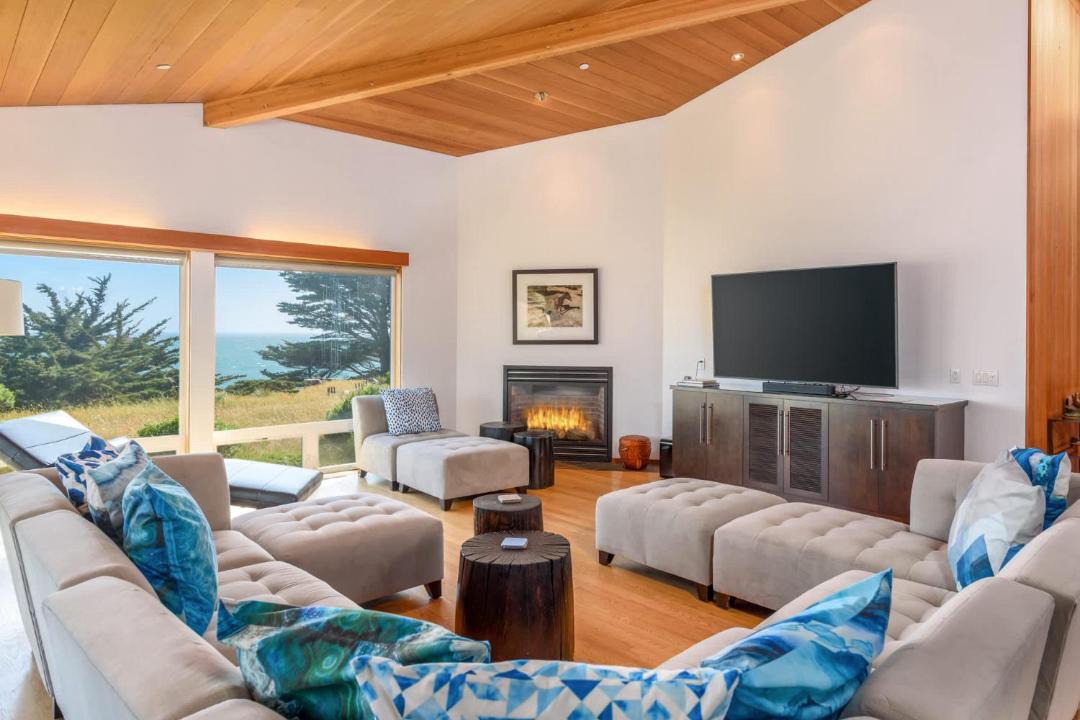Photo of Livingroom in Sea Ranch