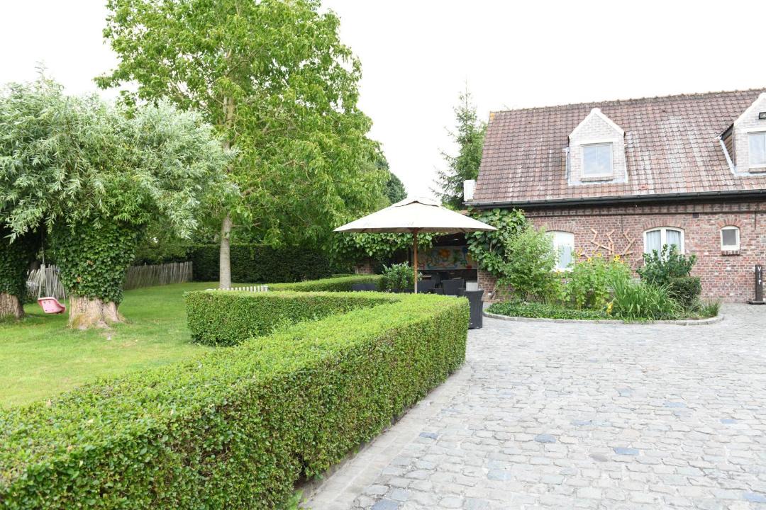 Photo of Others in Denderwindeke