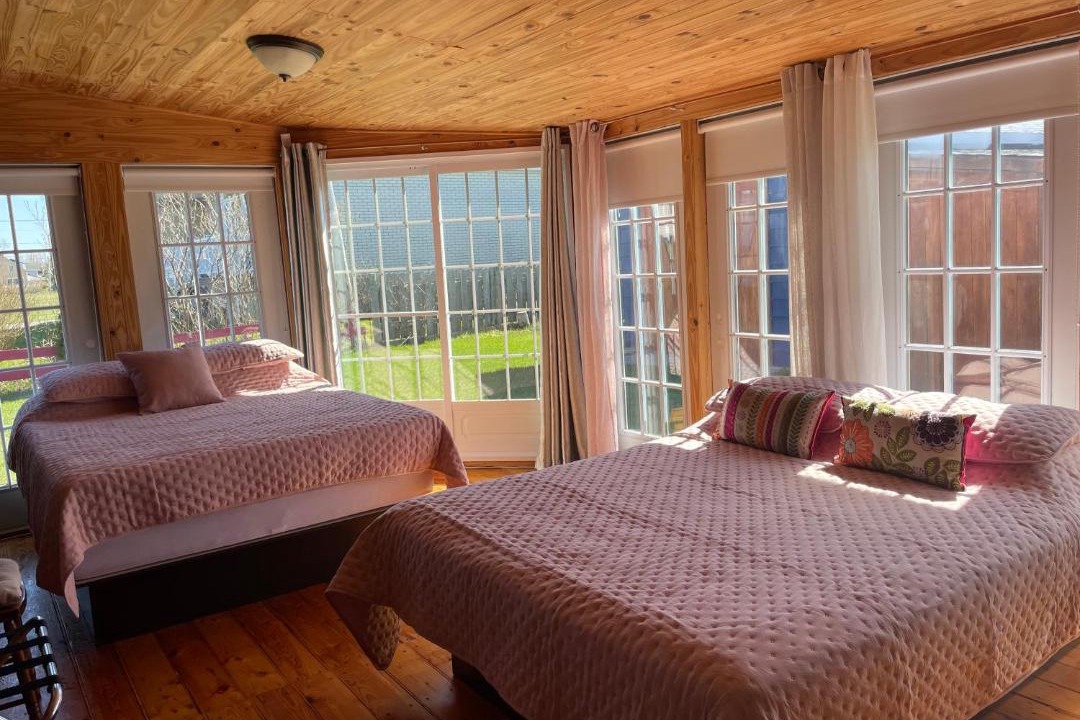 Photo of Bedroom in Cap-des-Rosiers