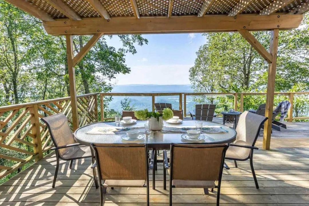 Photo of Patio Balcony in Lookout Mountain