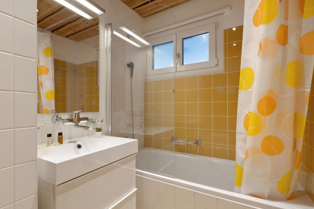 Photo of Bathroom in Davos-Dorf