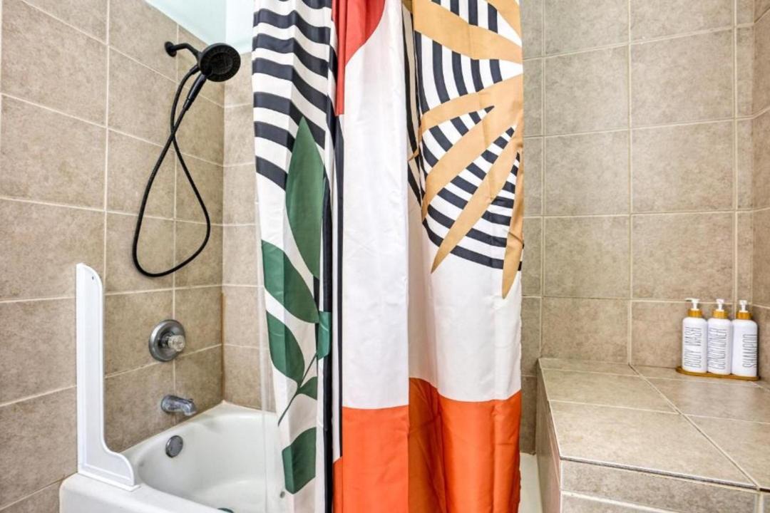 Photo of Bathroom in Metropolitan