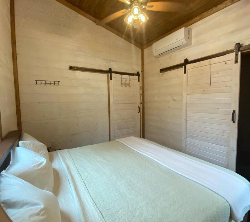 Photo of Bedroom in Linden