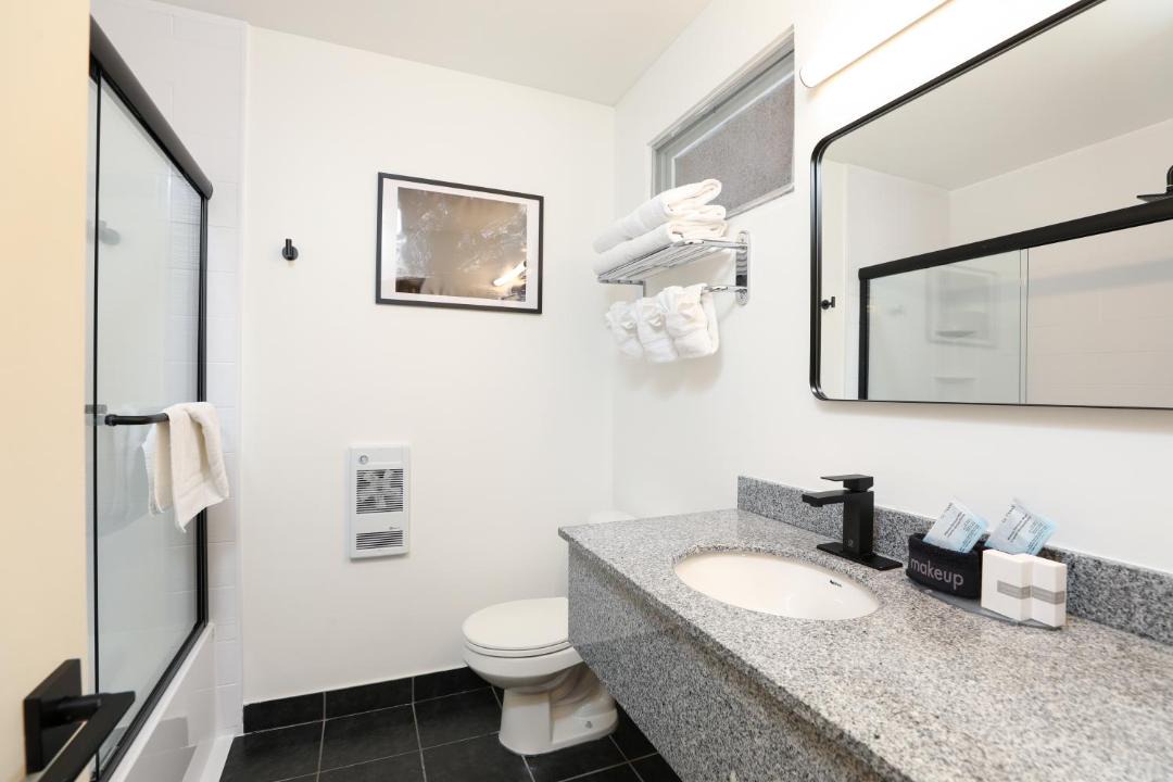 Photo of Bathroom in Waterton Park