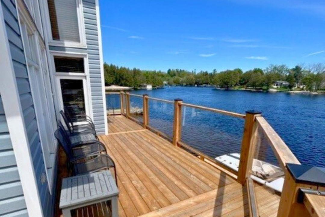 Photo of Patio Balcony in Fenelon Falls
