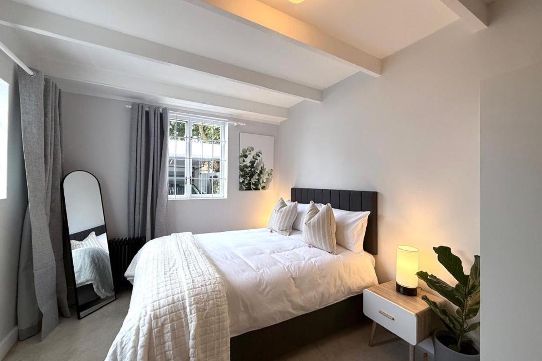 Photo of Bedroom in Claremont