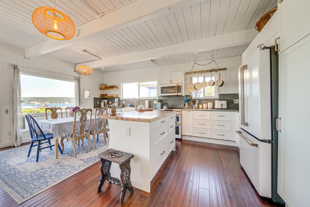 Photo of Kitchen in Langley
