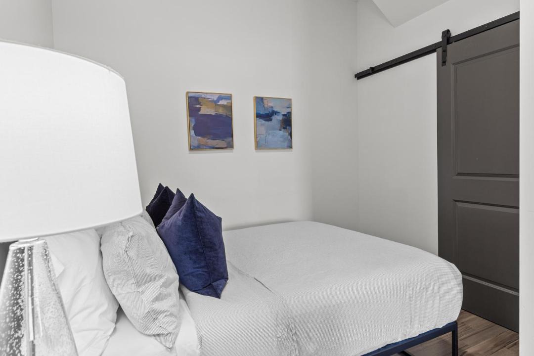Photo of Bedroom in Downtown St. Louis