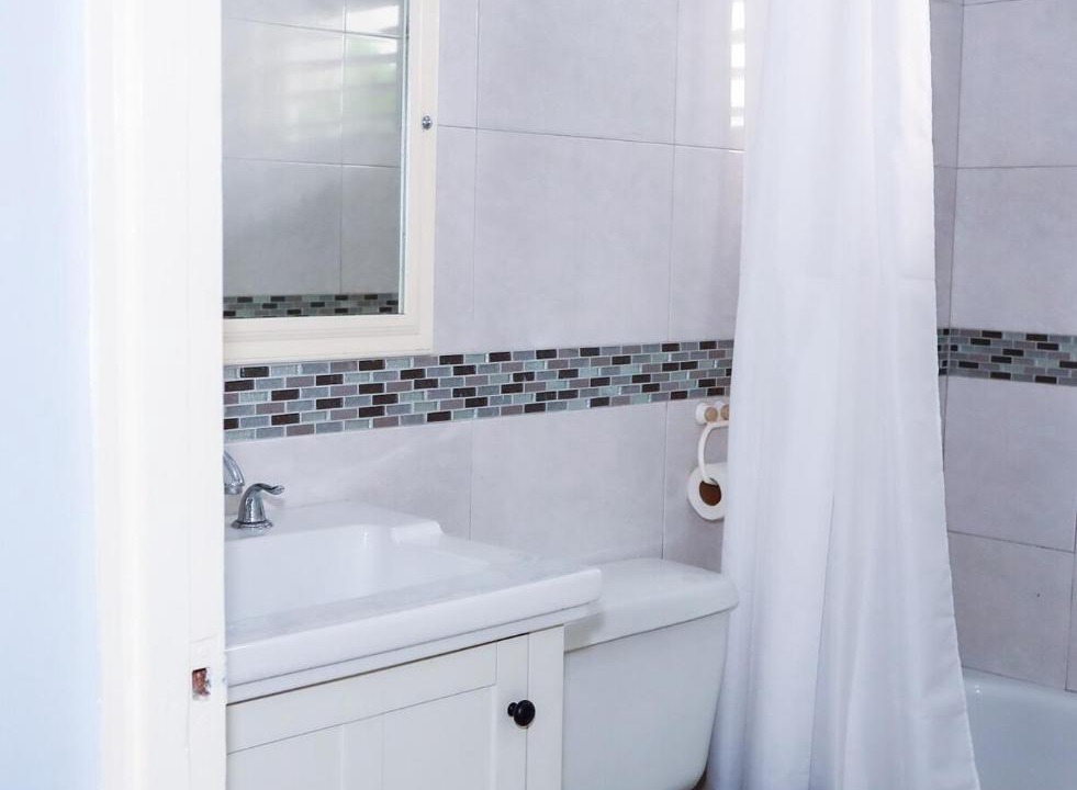 Photo of Bathroom in Tower Isle