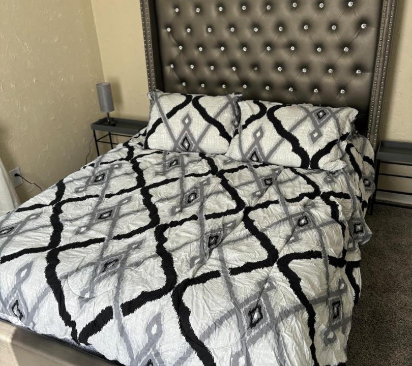 Photo of Bedroom in MacArthur