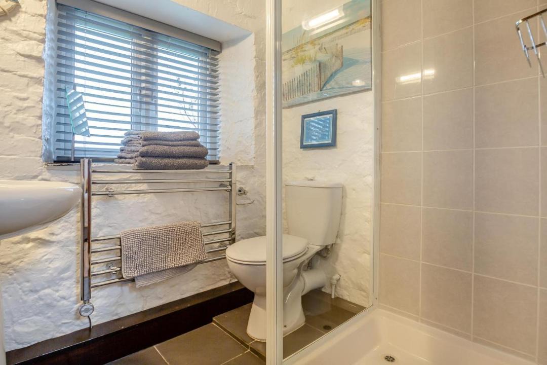 Photo of Bathroom in Rhyd-y-clafdy