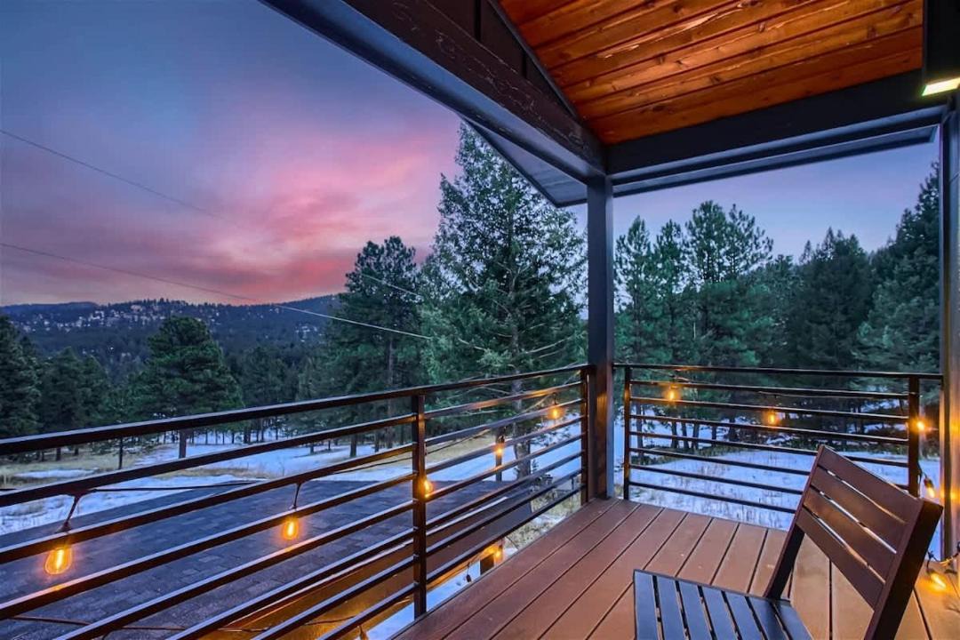Photo of Patio Balcony in Evergreen Meadows