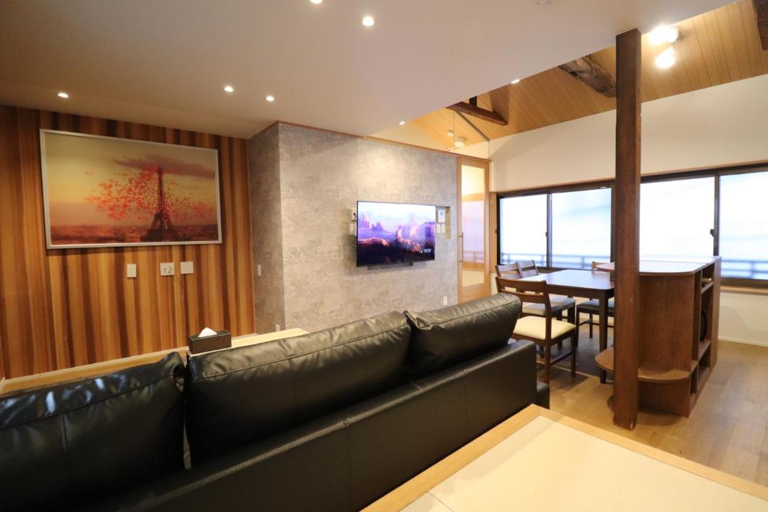 Photo of Livingroom in Higashishinsaibashi