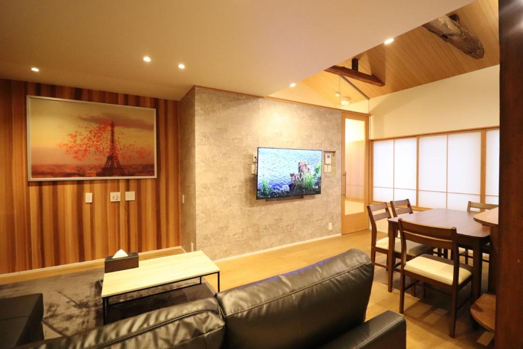 Photo of Livingroom in Higashishinsaibashi