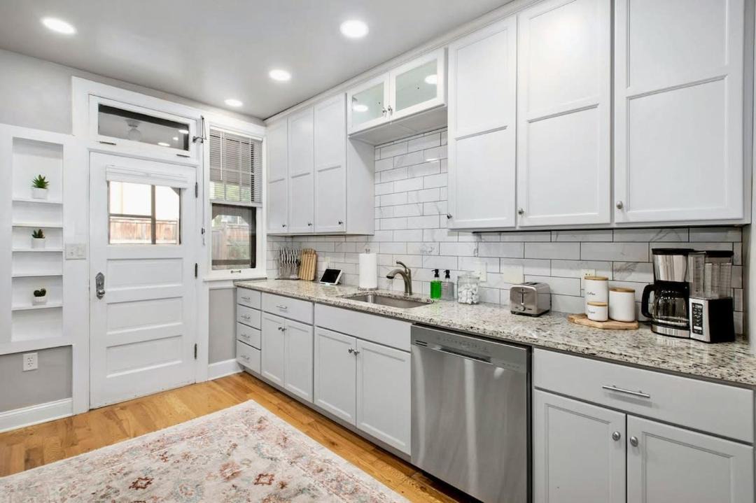 Photo of Kitchen in Dundee-Happy Hollow Historic District
