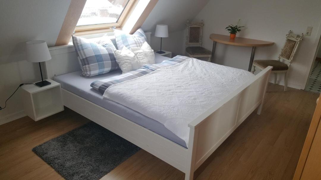 Photo of Bedroom in Loose