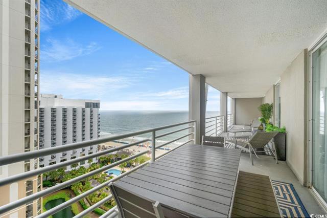 Photo of Patio Balcony in Arcadian Shores
