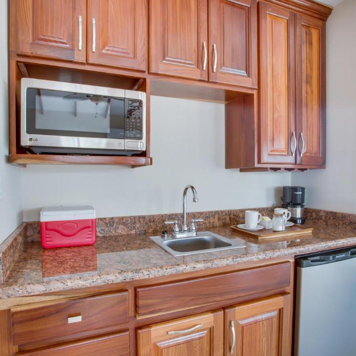 Photo of Kitchen in Thatch Caye