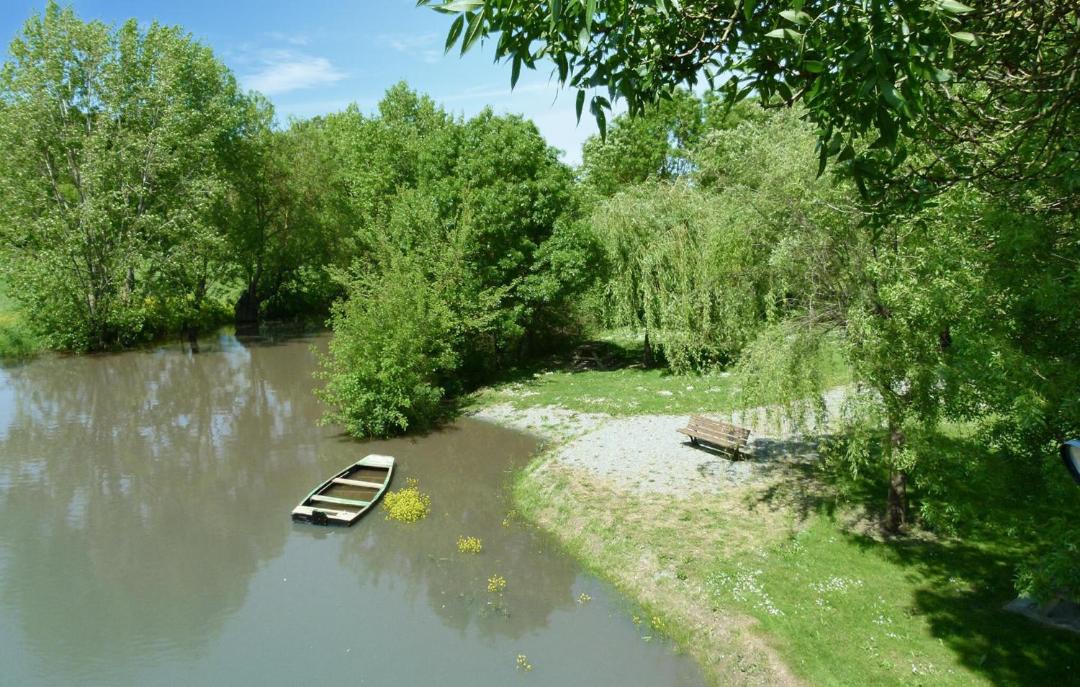 Photo of Others in Montliard