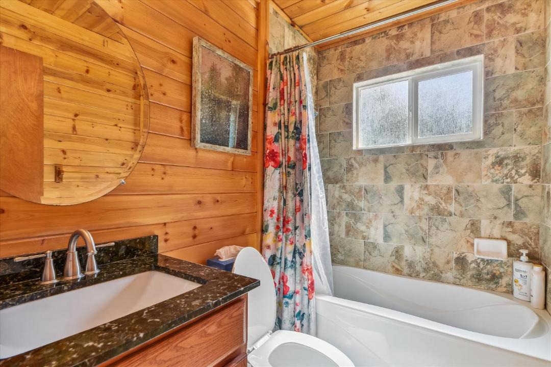Photo of Bathroom in North Upper Truckee
