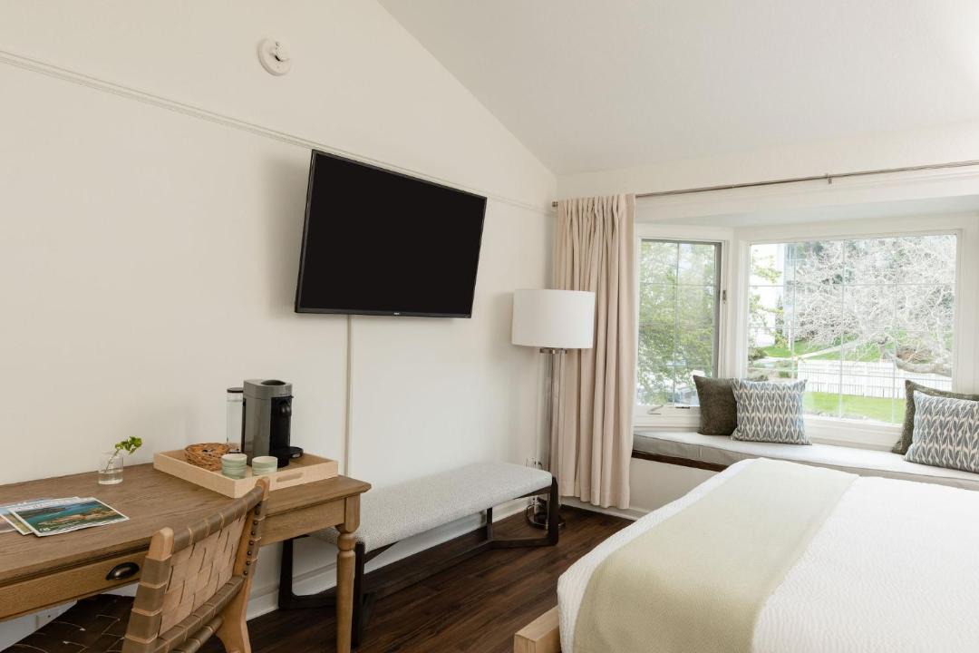 Photo of Bedroom in Eastsound