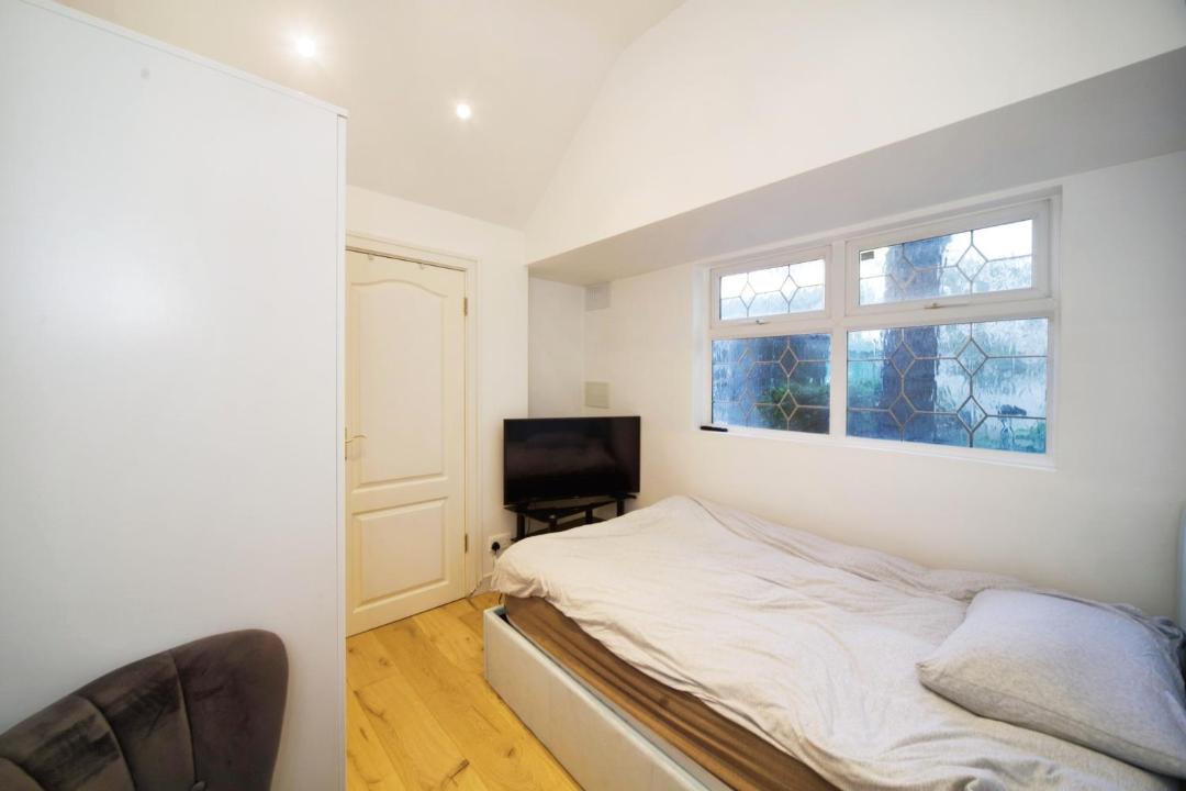 Photo of Bedroom in Belsize Park