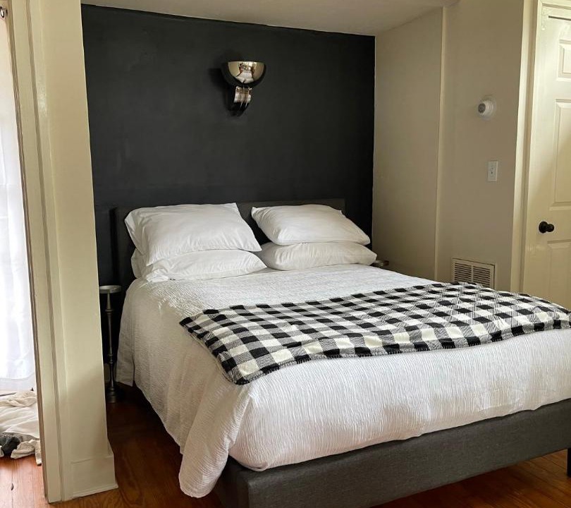 Photo of Bedroom in Beach Institute