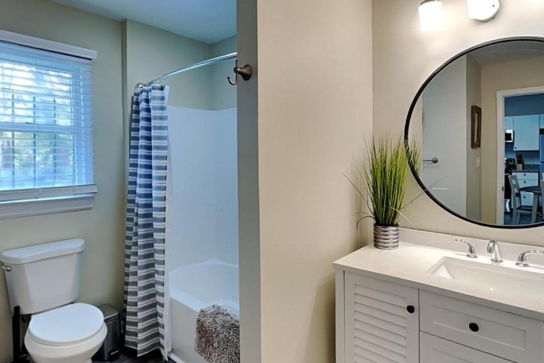 Photo of Bathroom in Metropolitan