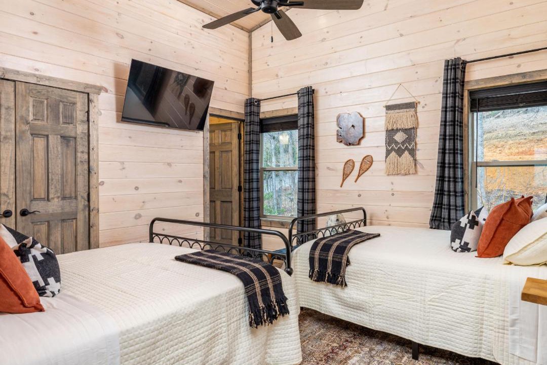 Photo of Bedroom in Gatlinburg