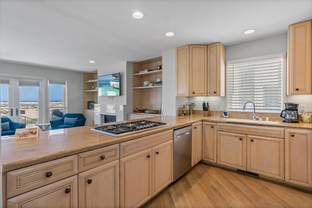 Photo of Kitchen in Balboa Peninsula