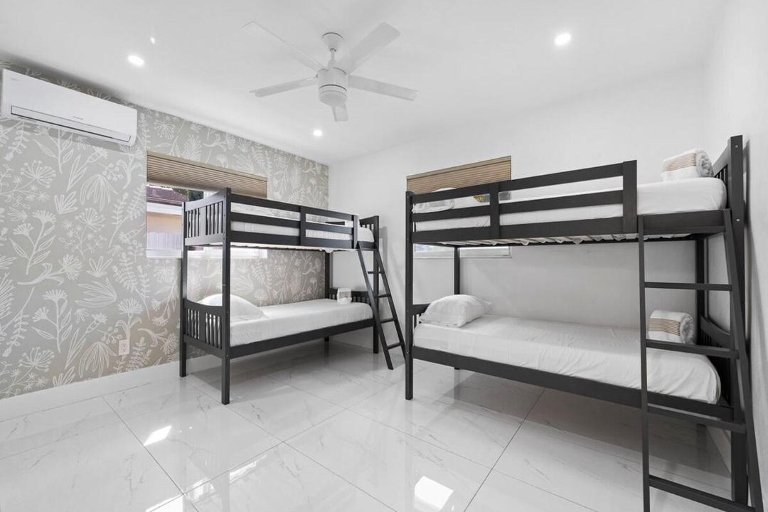 Photo of Bedroom in Miami Lakes