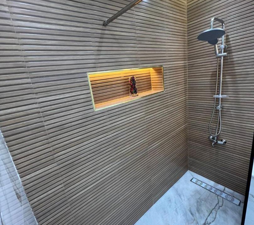 Photo of Bathroom in Branes