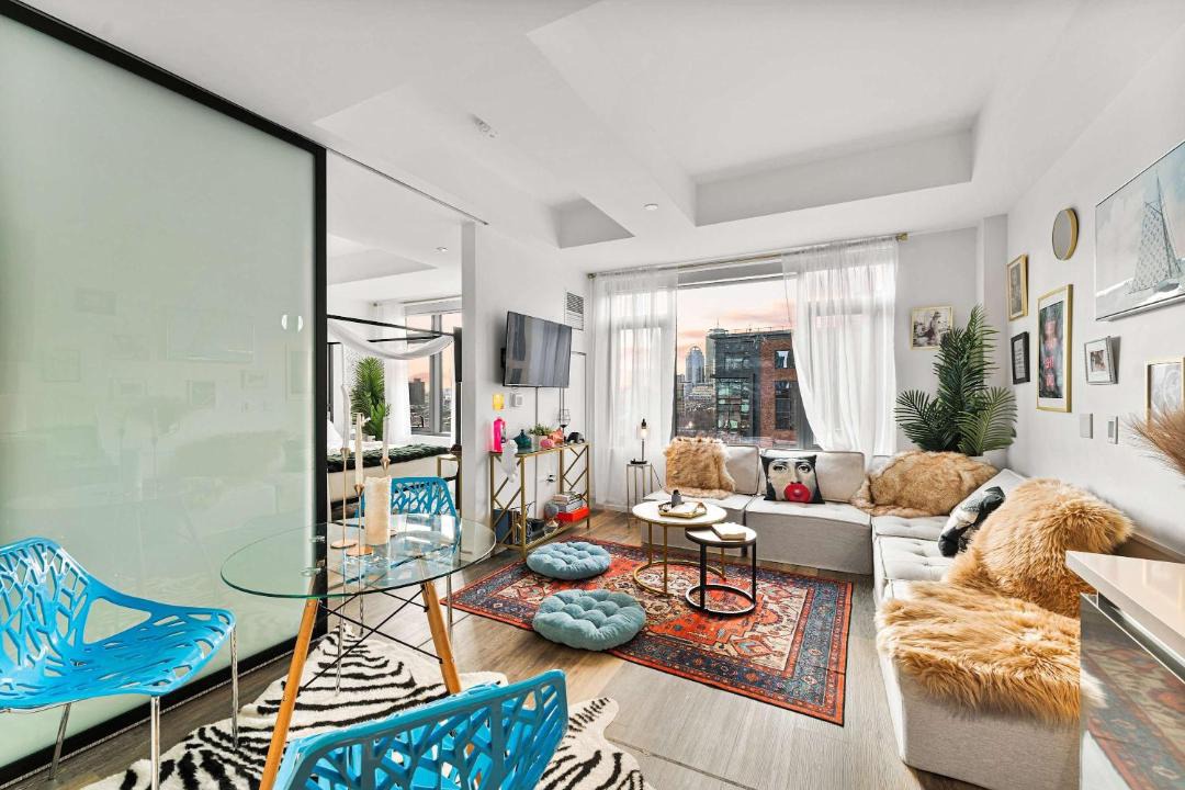 Photo of Livingroom in Shawmut