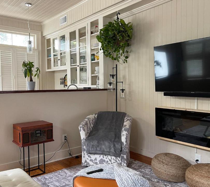 Photo of Livingroom in Beach Institute