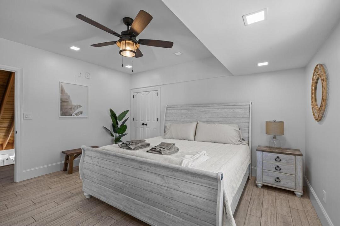 Photo of Bedroom in Sealevel