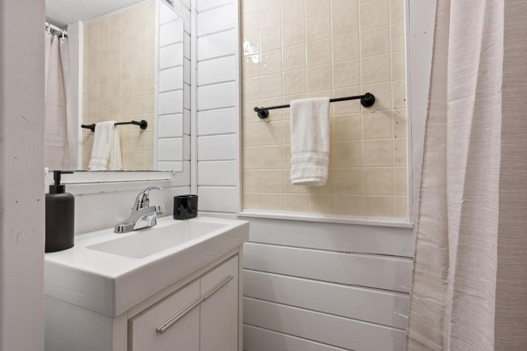 Photo of Bathroom in Walker