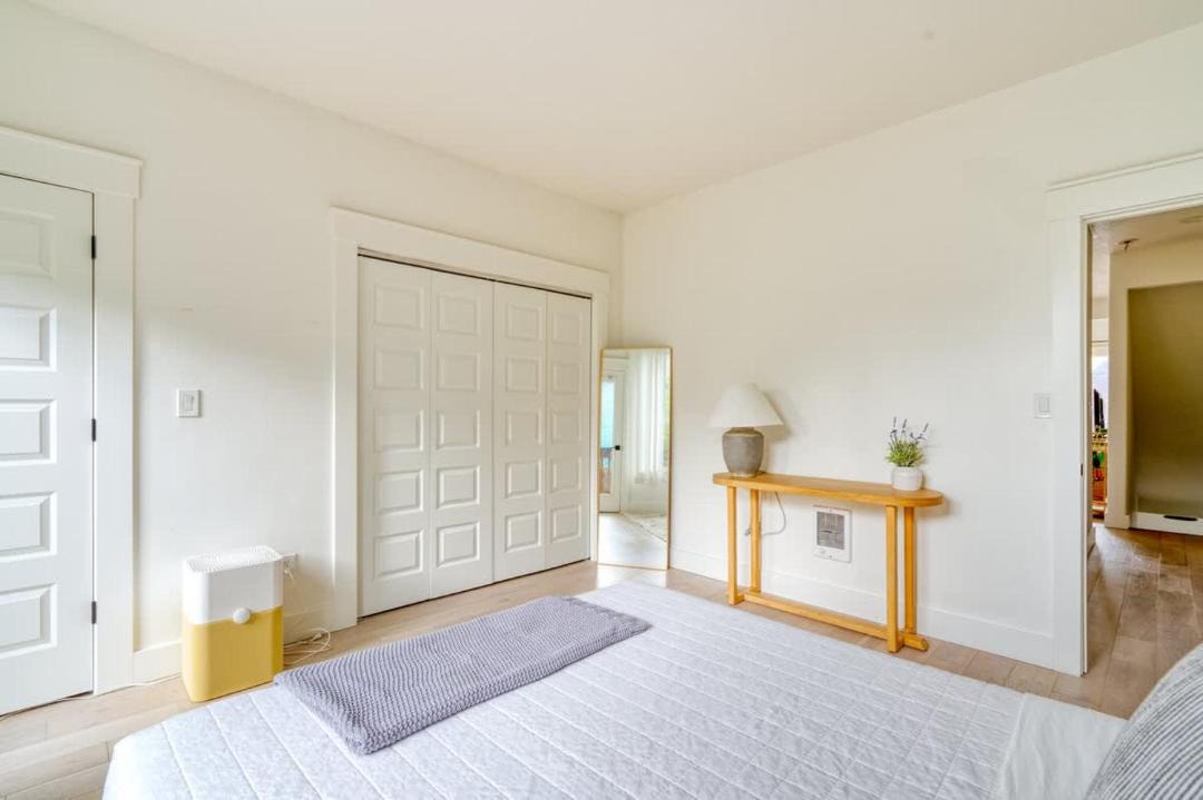 Photo of Bedroom in Hosford-Abernethy