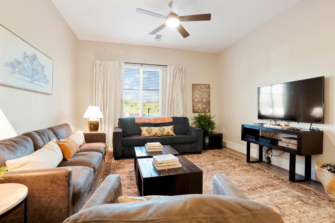 Photo of Livingroom in Golden