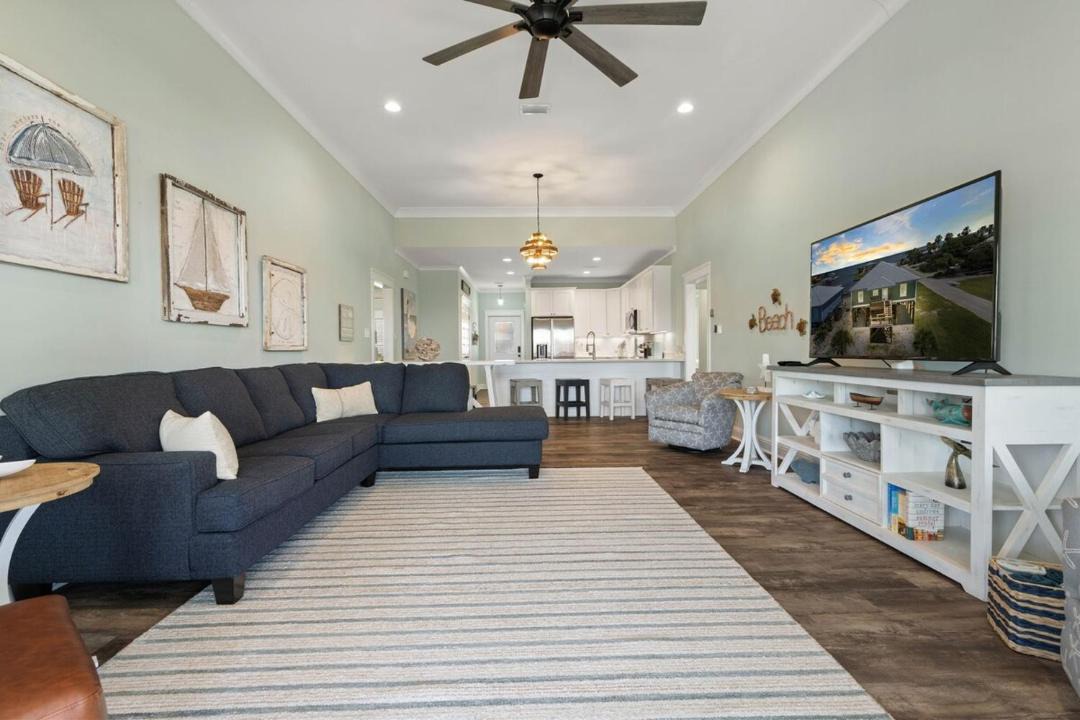 Photo of Livingroom in Fort Morgan Pines