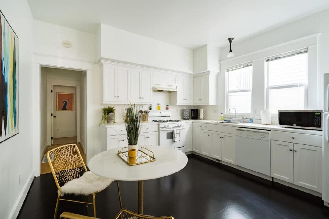 Photo of Kitchen in Mississippi District