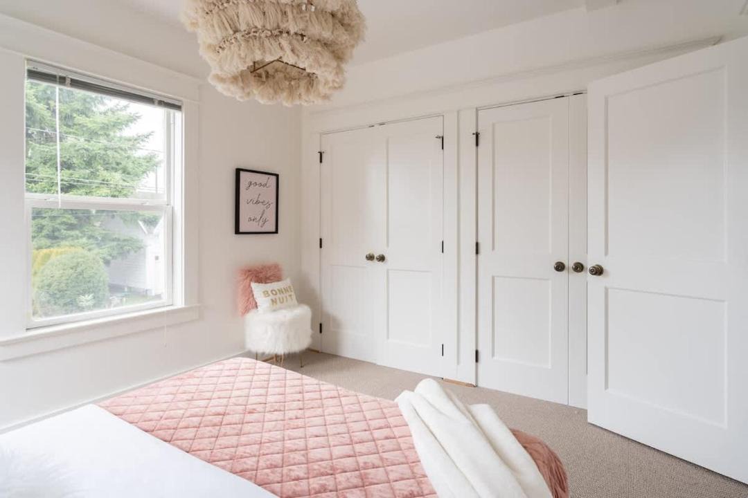 Photo of Bedroom in Mississippi District