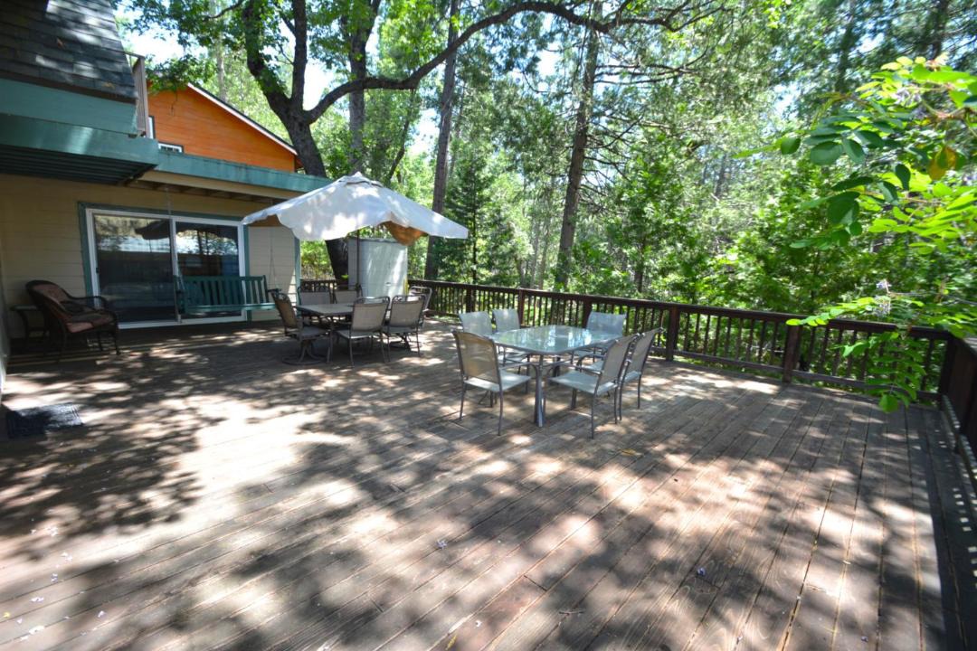 Photo of Patio Balcony in Bass Lake