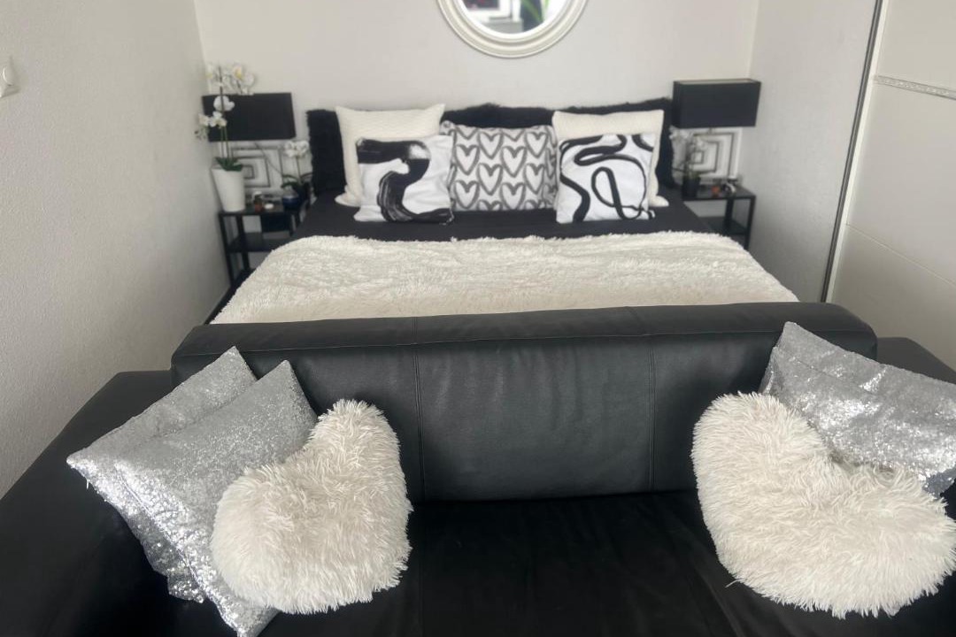 Photo of Bedroom in Hard