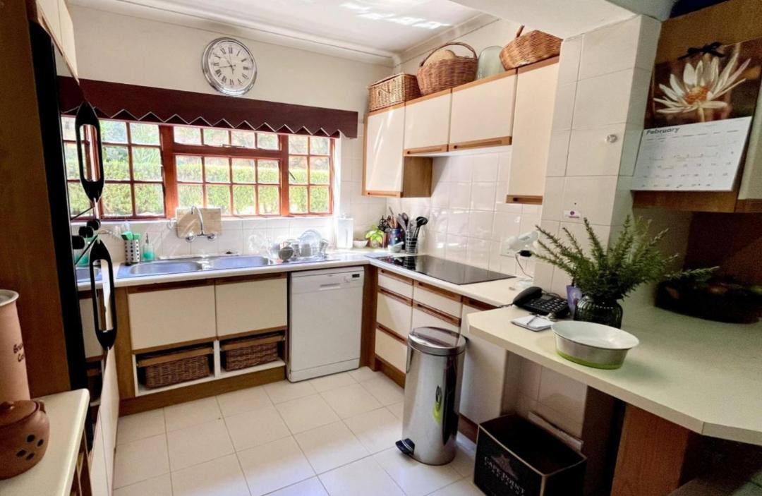 Photo of Kitchen in Camps Bay